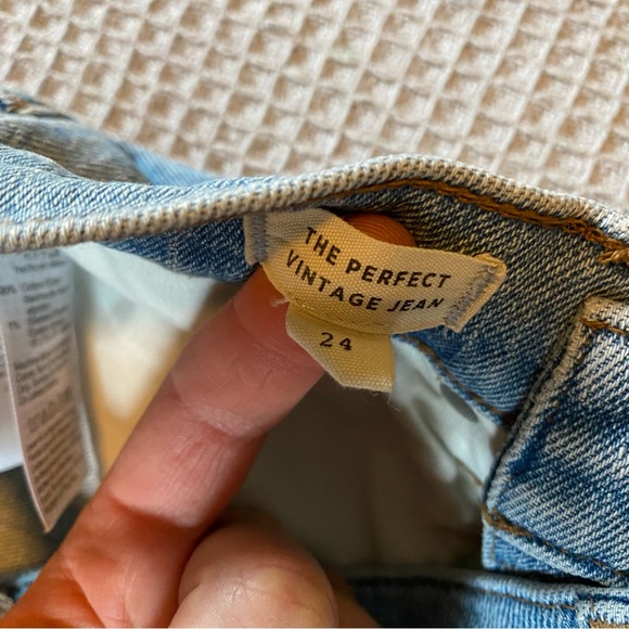 The Perfect Vintage Jean in Coney Wash: Destroyed Edition - Picture 12 of 12